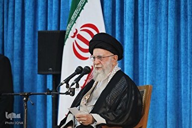 Líder de Irán reta propuesta nuclear de EEUU: no pueden hacer nada