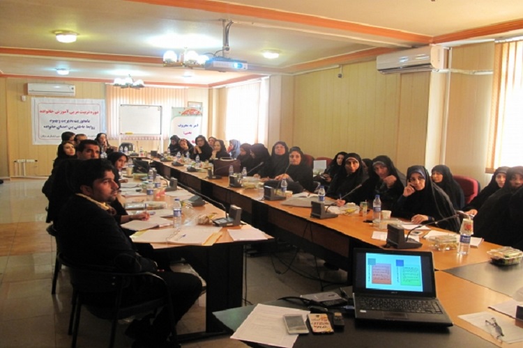 کارگاه تربیت مربی آموزش خانواده در هرمزگان برگزار شد