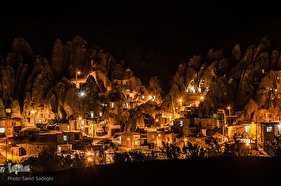 زندگی در دل صخره