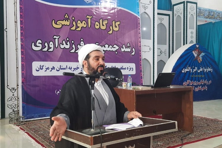 حجت الاسلام هادی شفیع زاده مدیرکل اعزام مبلغ سازمان اوقاف