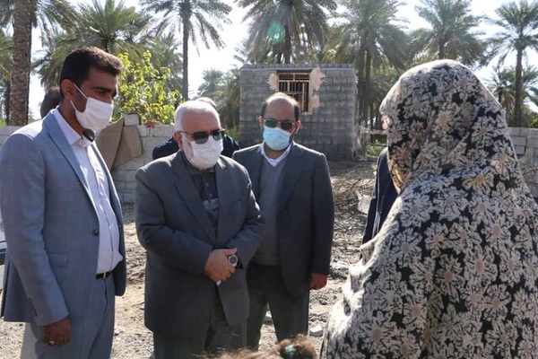 بازدید رئیس کمیته امداد از مناطق سیل زده هرمزگان