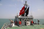 پرچم متبرک حسینی در خلیج‌فارس به اهتزاز درآمد