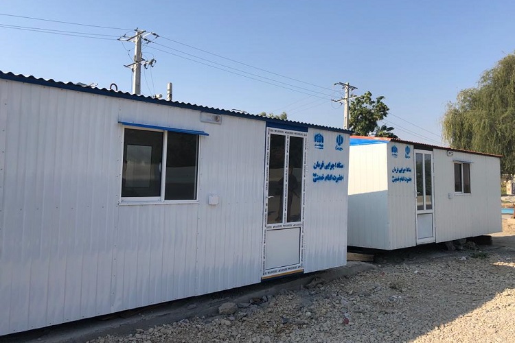 اهدای کانکس به مدارس زلزله زده هرمزگان، ستاد اجرایی فرمان امام