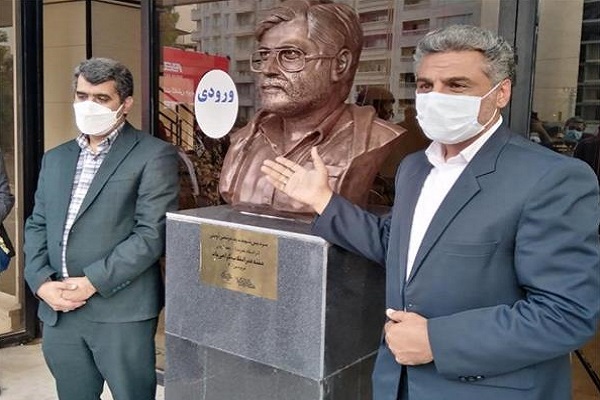 رونمایی از سردیس شهید آوینی