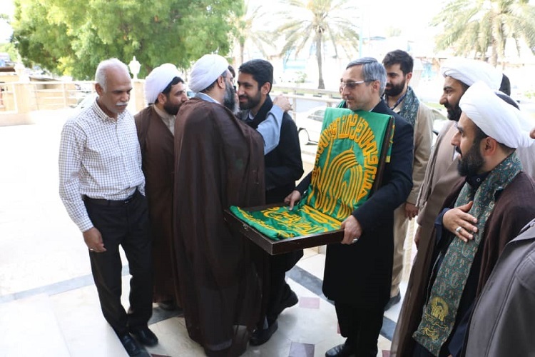 حضور کاروان زیر سایه خورشید در قشم