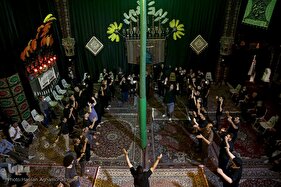 حسینیه ایران؛ عزاداری شب تاسوعا در تکیه نفرآباد