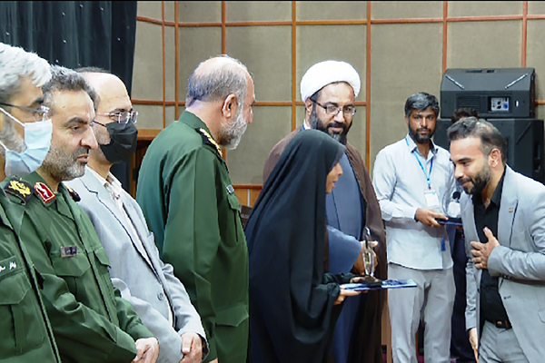 همایش طلایه داران اقتصاد مقاومتی در هرمزگان