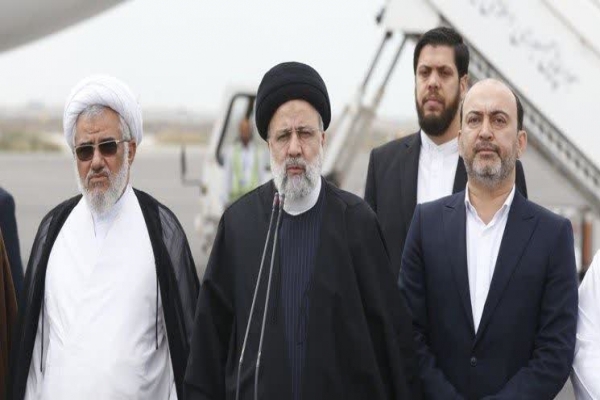 رئیس‌جمهور وارد بندرعباس شد