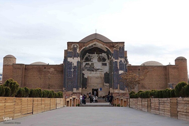 مسجد کبود تبریز، نگین فیروزه جهان اسلام