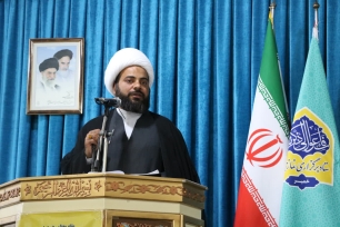 حجت‌الاسلام‌ شعیب صالحی امام‌ جمعه بندر خمیر