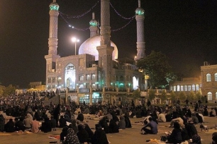 شب قدر در امام زاده سید مظفر بندرعباس