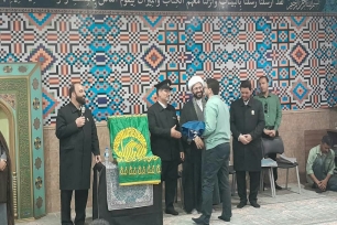 کاروان زیر سایه خورشید