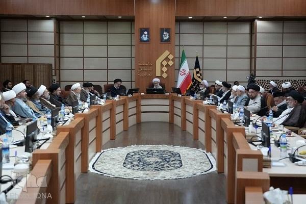 شواهد عالم نشان از افول تمدن مادی دارد