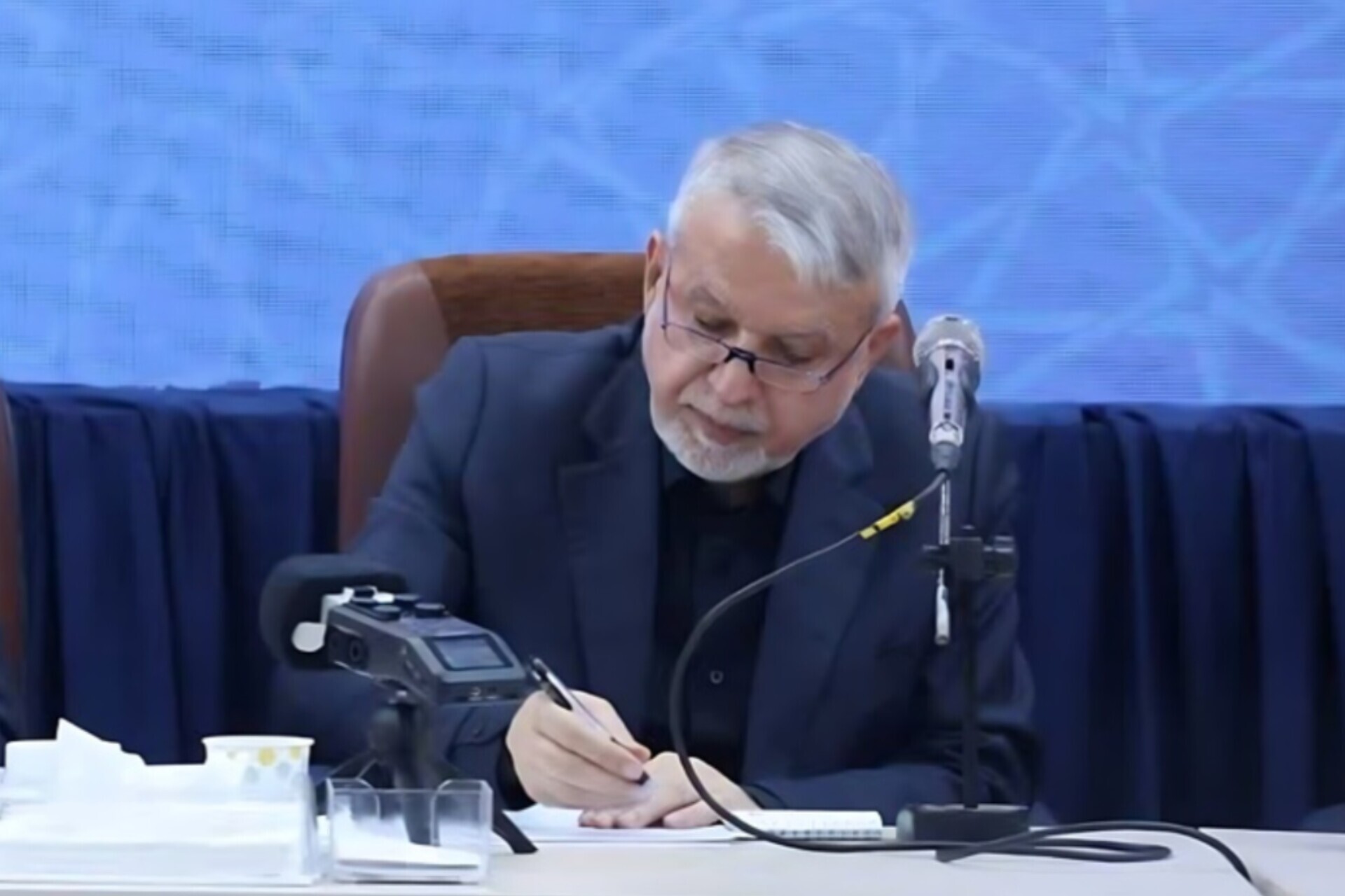 مشارکت اجتماعی، محور حکمرانی فرهنگی و ضامن سربلندی ایران آینده است