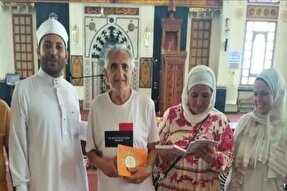 تشرف به اسلام پیرمرد آرژانتینی در مصر