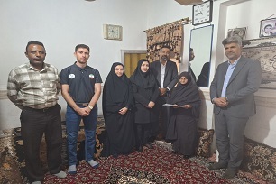 دیدار اعضای جهاد دانشگاهی هرمزگان با خانواده شهید منصور کمالی