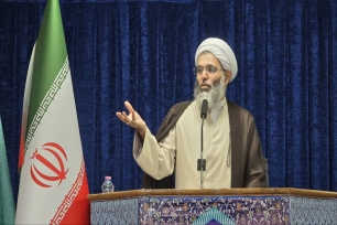 حجتالاسلام حاجبی امام جمعه قشم حجتالاسلام والمسلمین حاجبی امام جمعه قشم