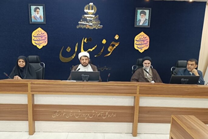 دستگاه‌های اجرایی جهت پیشبرد آموزش عمومی قرآن و تربیت حافظان هم‌افزایی کنند