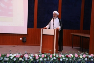 حجتالاسلام والمسلمین محمد عبادی زاده  امام جمعه بندرعباس حجتالاسلام والمسلمین محمد عبادی زاده  امام جمعه بندرعباس