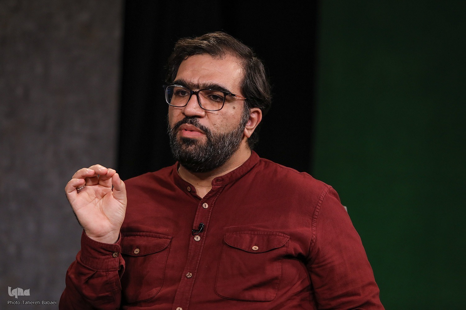 چگونه با تأثیرات مخرب فضای مجازی بر سلامت روان خانواده مقابله کنیم