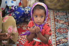 کاروان زیر سایه خورشید در روستای نانگ