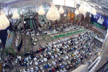 Recitazione collettiva del Corano al Santuario dell'Imam Huseyn(AS) + FOTO