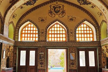 Galeria de Fotos: Casa Histórica do Erudito Jalal al-Din Homaei em Isfahan