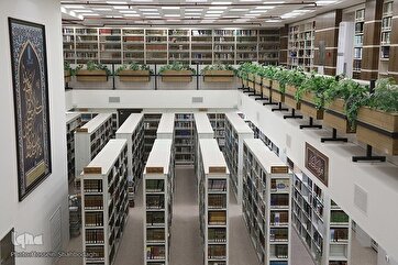 Galeria de Fotos: Biblioteca de Ciências do Alcorão e Hadith em Qom