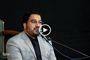 İranlı kâri Mehdi Takipur’un Kur’an tilaveti